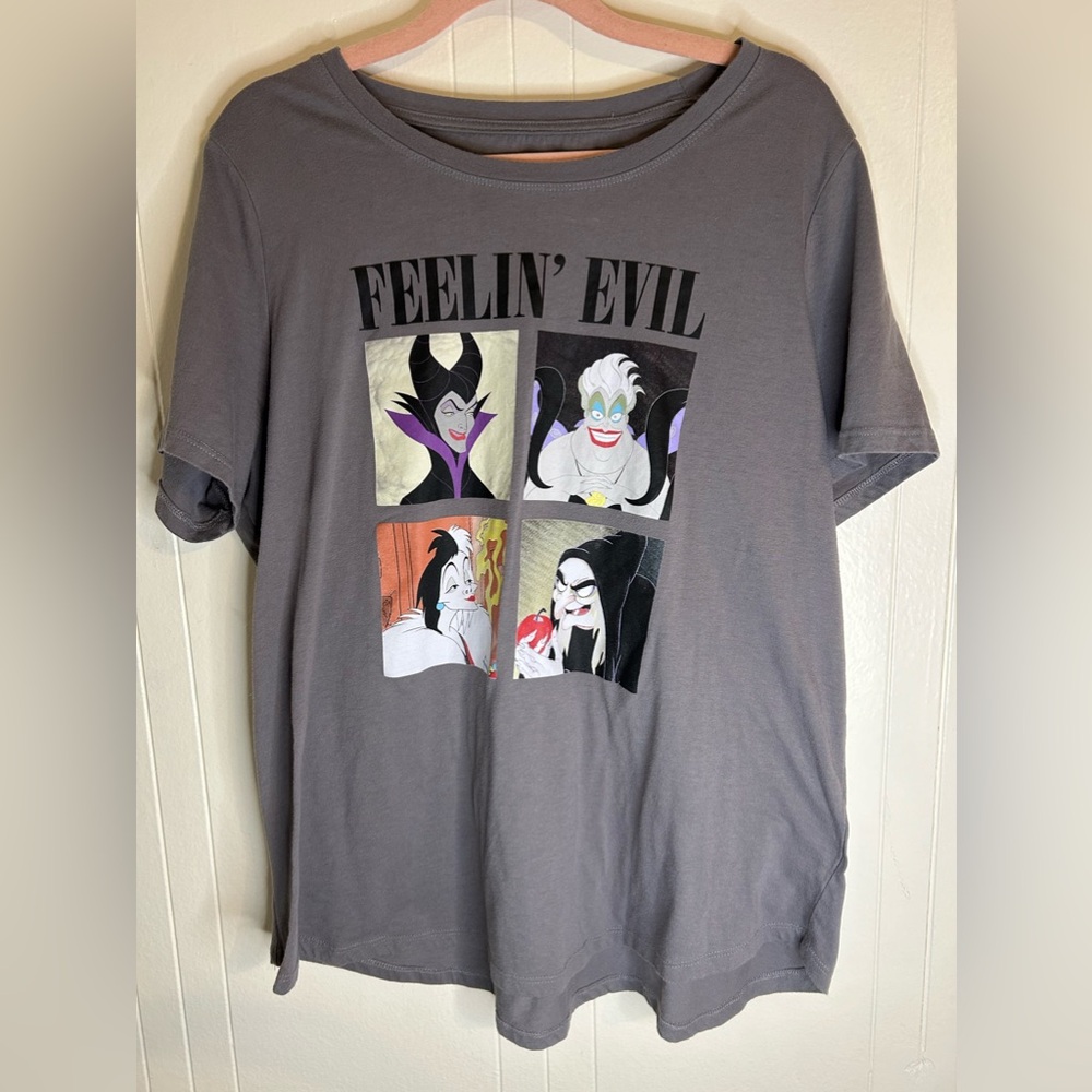 Disney Villains Feelin' Evil Woman's Cap Sleeve Gray T-Shirt 1X